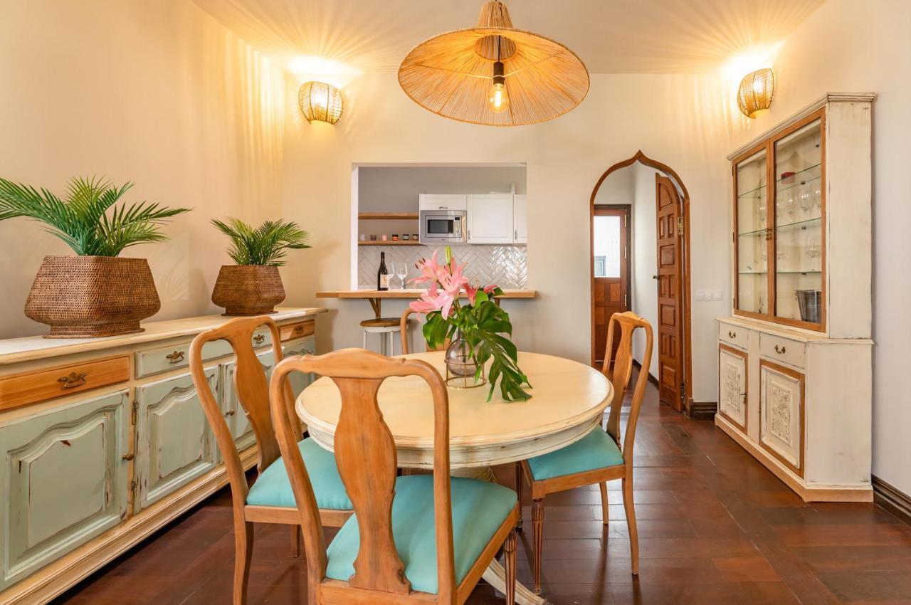 Villa Corralejo Bay Beachfront Corralejo By Holidays Home المظهر الخارجي الصورة